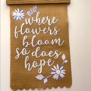 Huntington Home spring burlap home sign floral wall banner decor NWT rustic